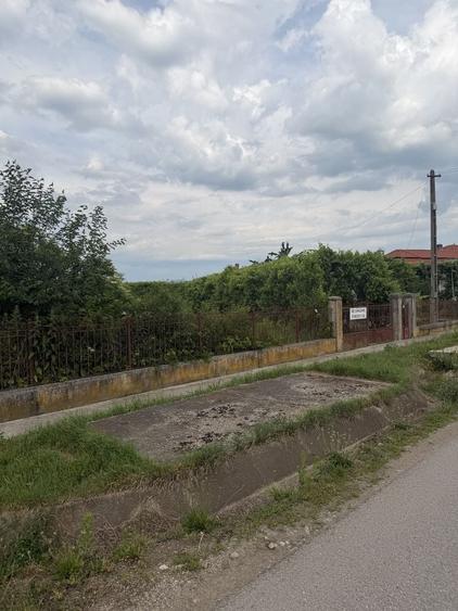 Casă cu 3 camere în Bogata