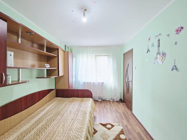 Garsonieră decomandată în Micro 40