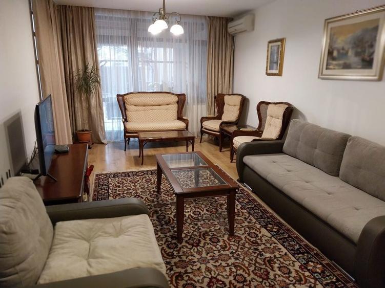 Casă cu 4 camere în Giulești