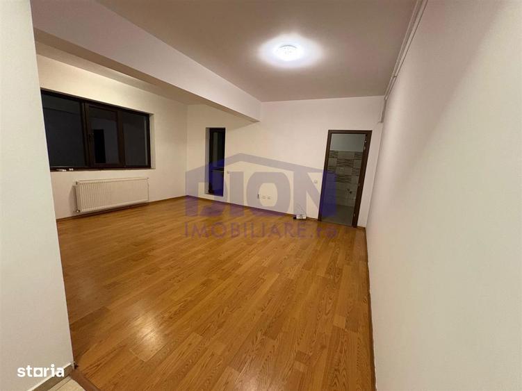 Apartament cu 2 camere semidecomandat în Giurgiului