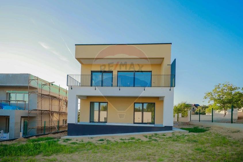 Casă individuală cu 4 camere cu Teren 575 Mp în Dealuri Oradea
