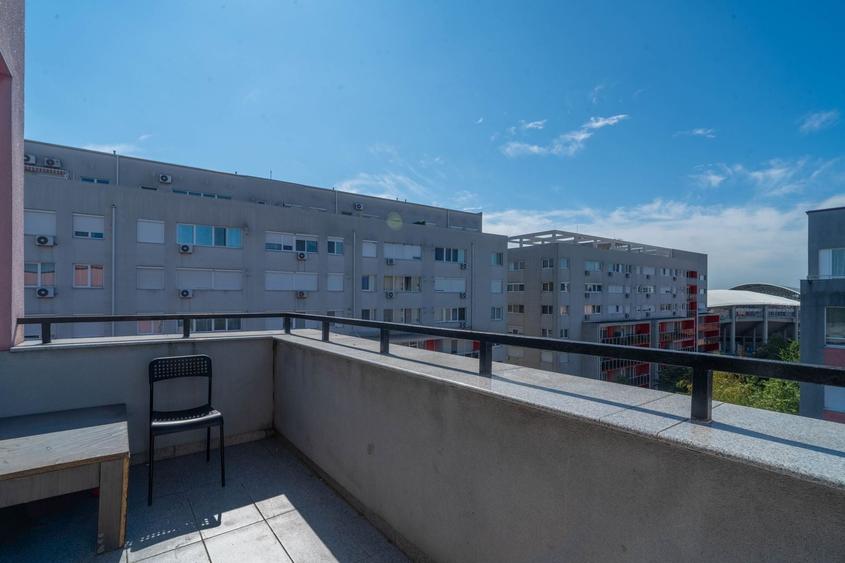 Penthouse cu 2 camere decomandat, mobilat în UTA