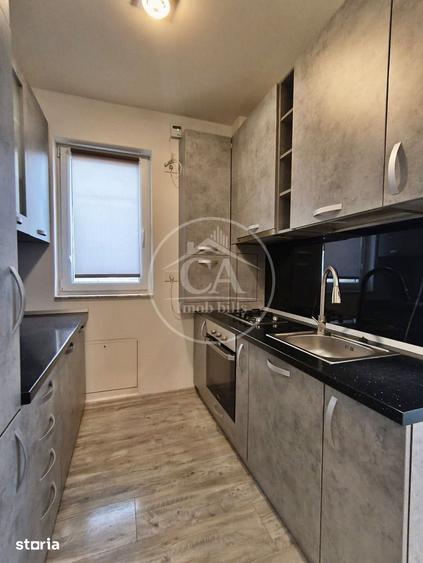 Apartament cu 3 camere decomandat în Sântandrei