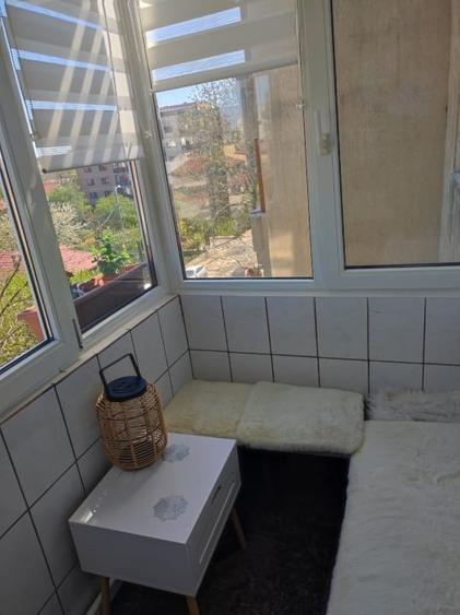 Apartament cu 2 camere decomandat, mobilat în Km 5