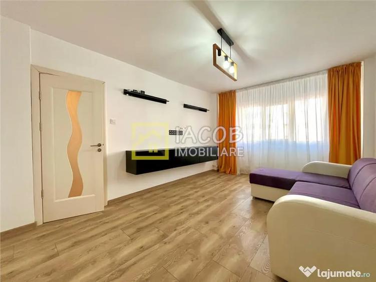 Apartament cu 2 camere decomandat în Republicii