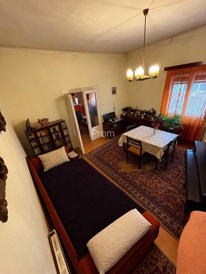 Casa de vanzare ultracentral, in Panov
