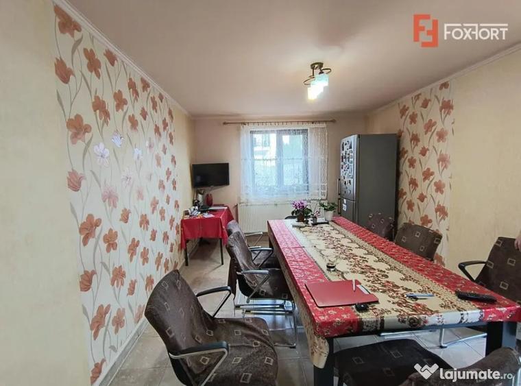 Casă cu 5 camere cu Teren 601 Mp în Chișoda