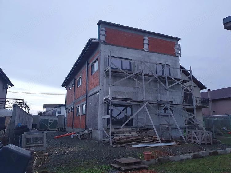 Casă cu Teren 300 Mp în Agigea