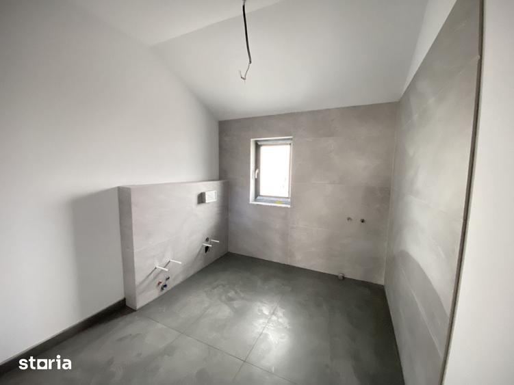 Casă cu 4 camere cu Teren 335 Mp în Ronaț
