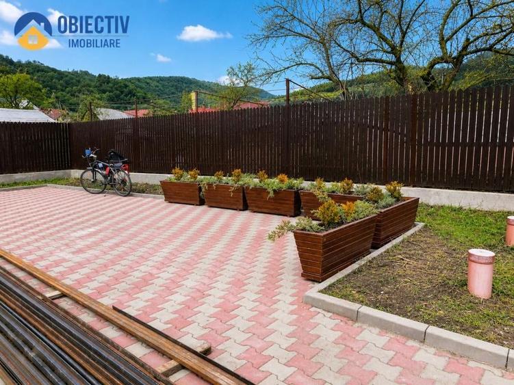 Spațiu comercial, de 550 mp, în Sărata
