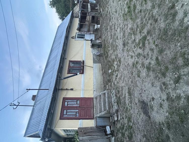 Teren de 1000 mp, în Miroslovești