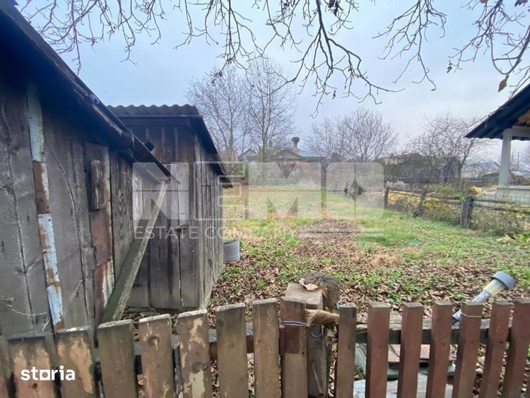 Casă cu 3 camere cu Teren 714 Mp în Siret
