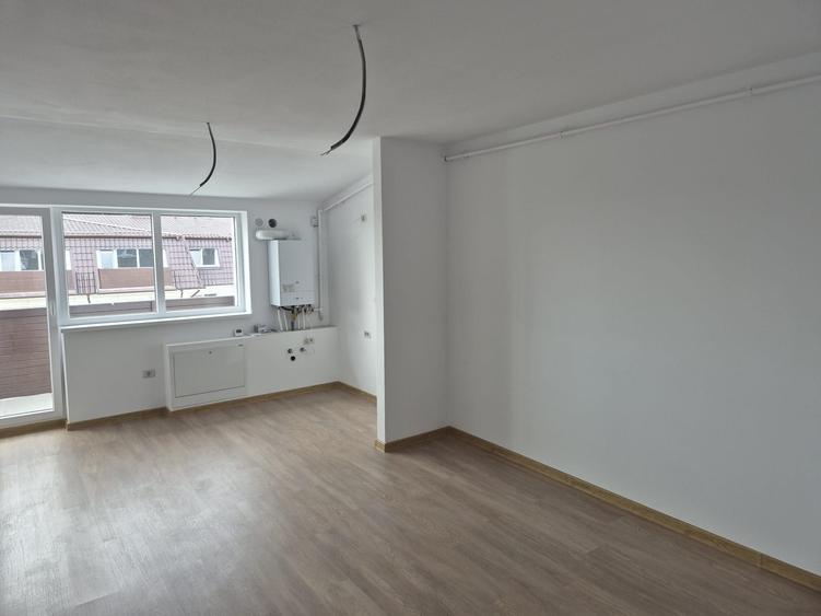 Apartament cu 2 camere decomandat în Cetatea
