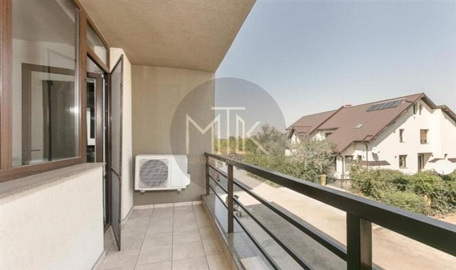 Duplex cu 4 camere cu Piscina în Aviației