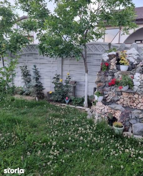 Casă cu 4 camere cu Teren 354 Mp în Malu Mare
