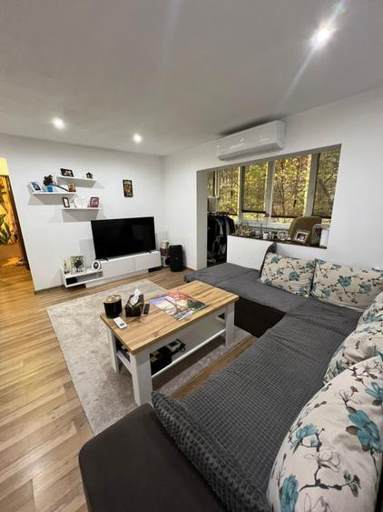 Apartament cu 3 camere semidecomandat, mobilat în Lipovei — fotografia 3