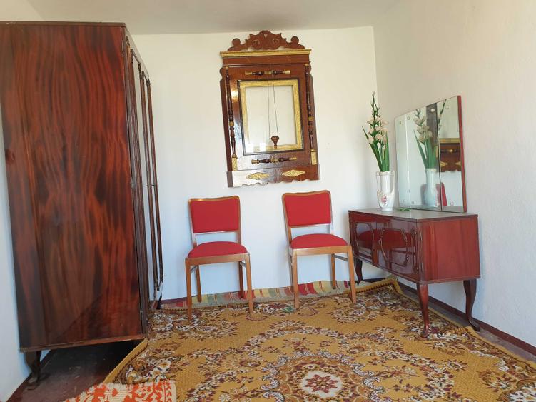 Casă cu 4 camere cu Teren 1853 Mp în Sarichioi