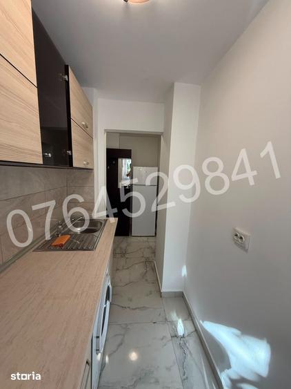 Apartament cu 2 camere decomandat în Tei