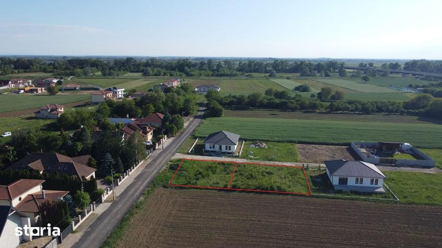 Teren de 377 mp, în Someș