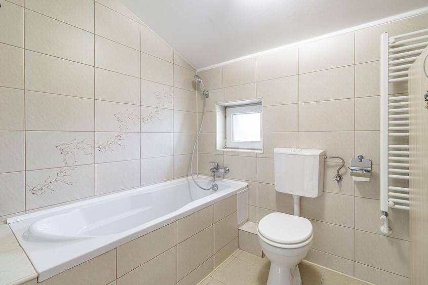Casă individuală cu 5 camere cu Canalizare în Tâncăbești