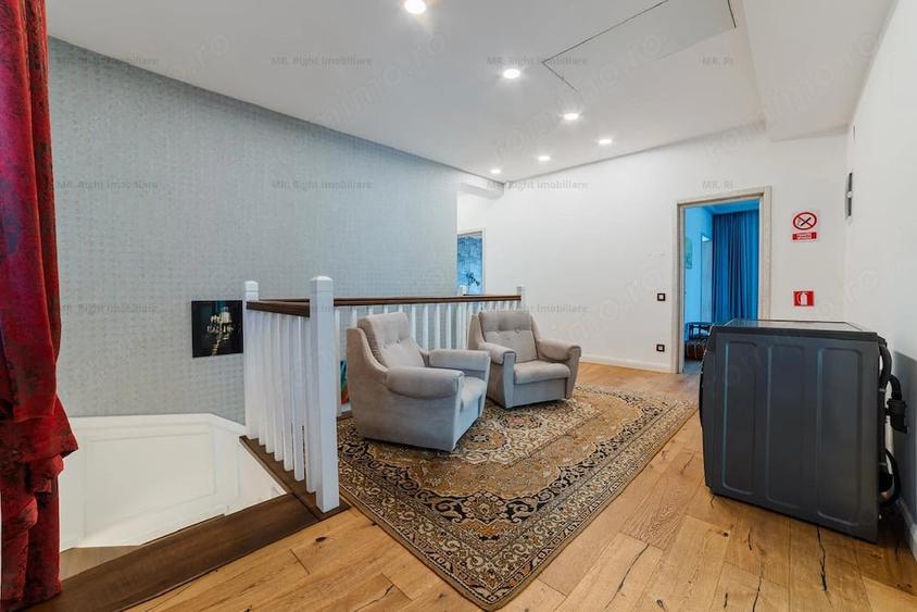 Casă cu 5 camere cu Teren 808 Mp în Central