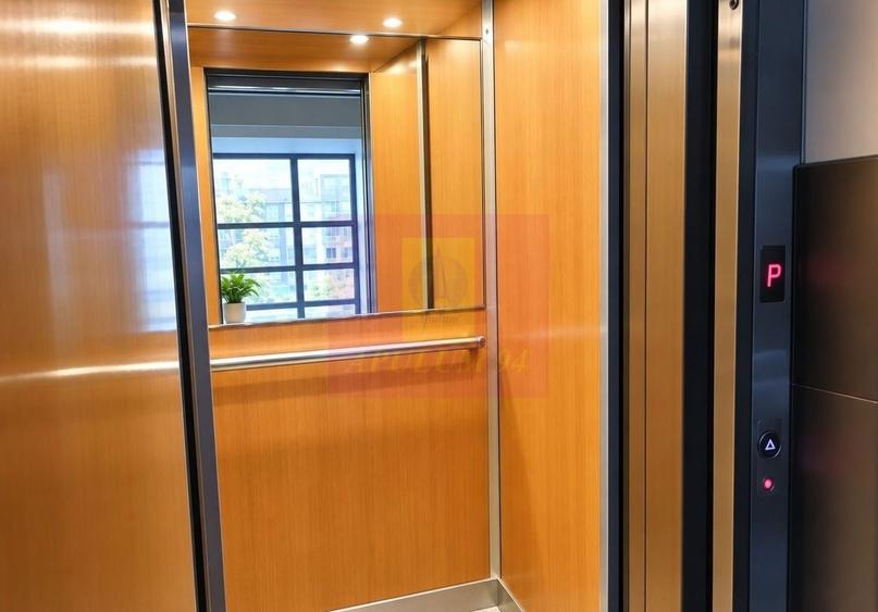 Apartament cu 4 camere decomandat în Decebal