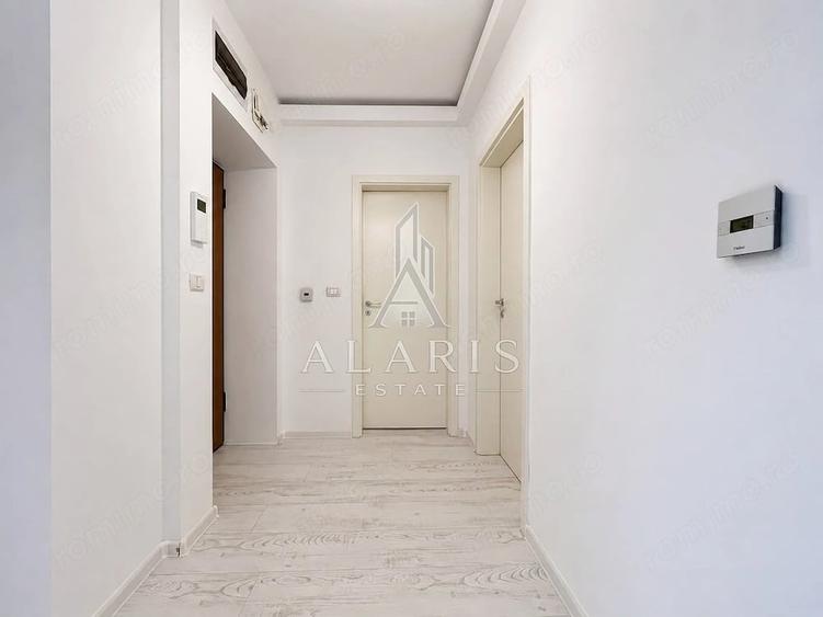 Apartament cu 3 camere semidecomandat în Soarelui