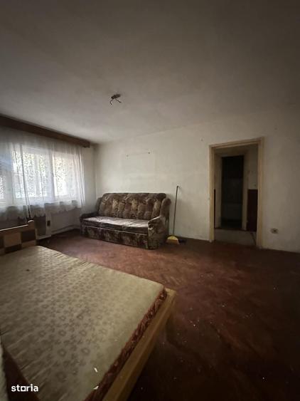 Apartament cu 2 camere semidecomandat în Micro 16