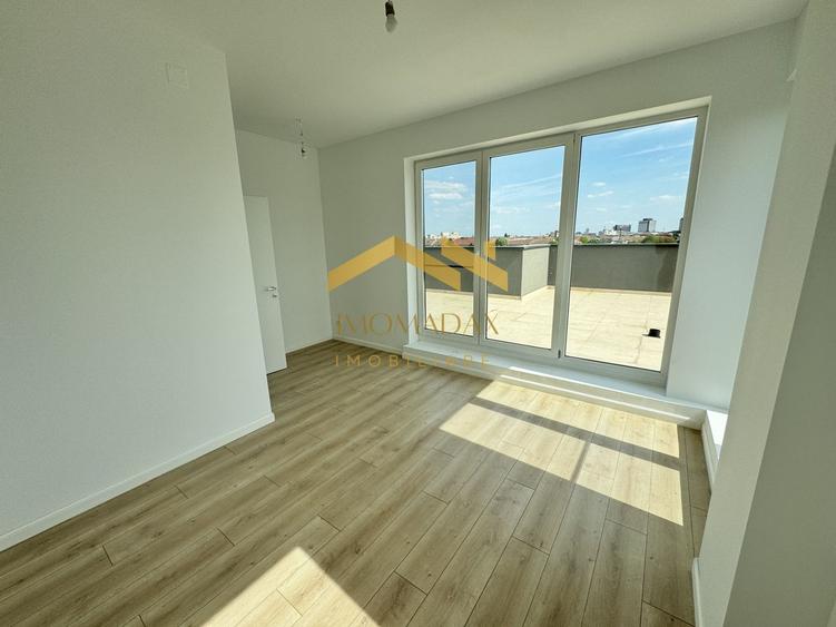 Apartament cu 3 camere decomandat în Aradului