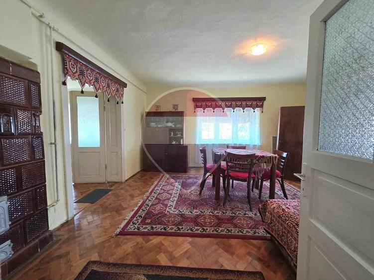 Casă cu 3 camere cu Teren 1400 Mp în Cornești (Adămuș)