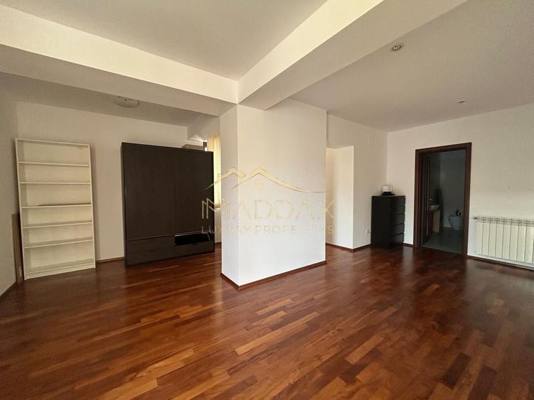 Apartament cu 3 camere decomandat, mobilat în Herăstrău