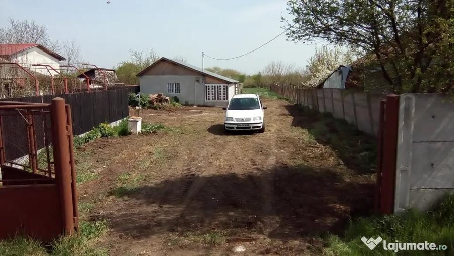 Casă cu 2 camere în Central