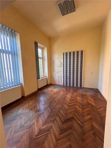 Spațiu comercial, în P-ța Unirii