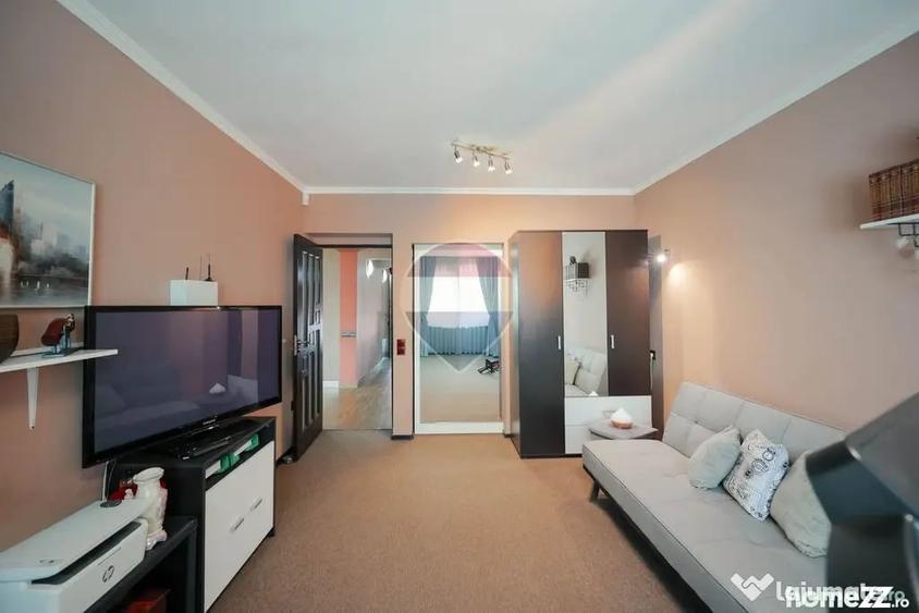 Casă cu 5 camere cu Teren 505 Mp în Central