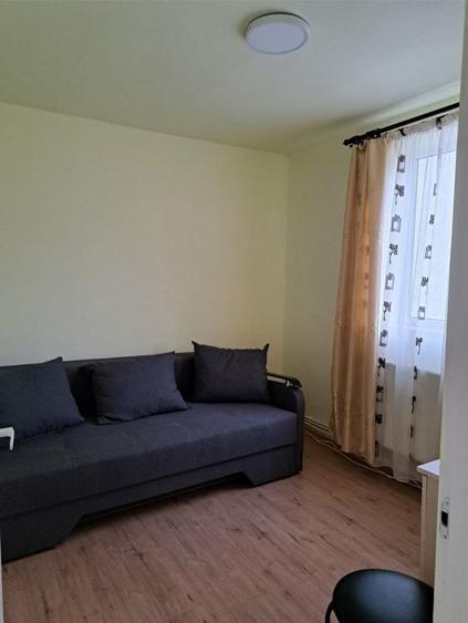 Apartament cu 2 camere nedecomandat în Central