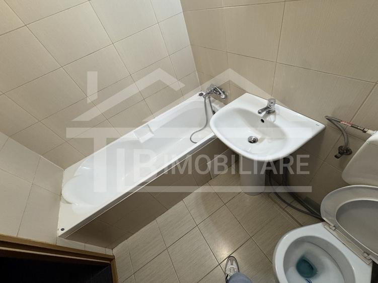 Apartament cu 3 camere decomandat în 7 Noiembrie