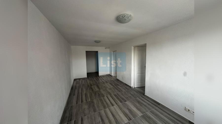 Apartament cu 2 camere semidecomandat în Sud-Vest