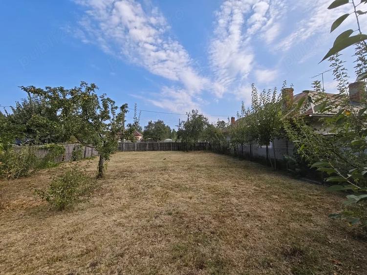 Casă cu 3 camere cu Teren 1264 Mp în Potcoava