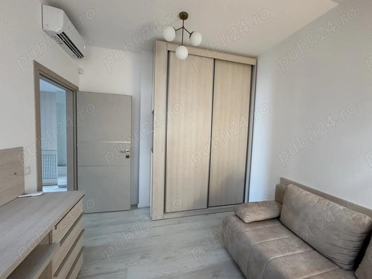 Apartament cu 3 camere decomandat, mobilat în Eroii Revoluției