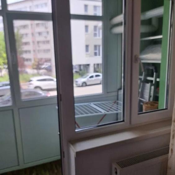 Garsonieră decomandată, mobilată în Militari