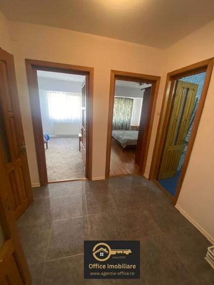 Apartament cu 3 camere în Traian