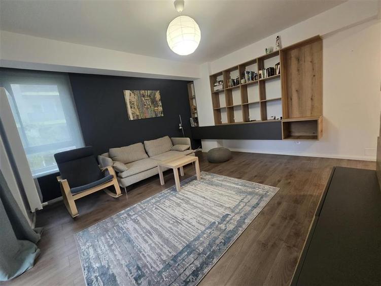 Apartament cu 3 camere decomandat în Tomis Plus