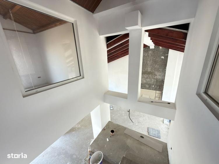 Casă cu 4 camere în Băleni