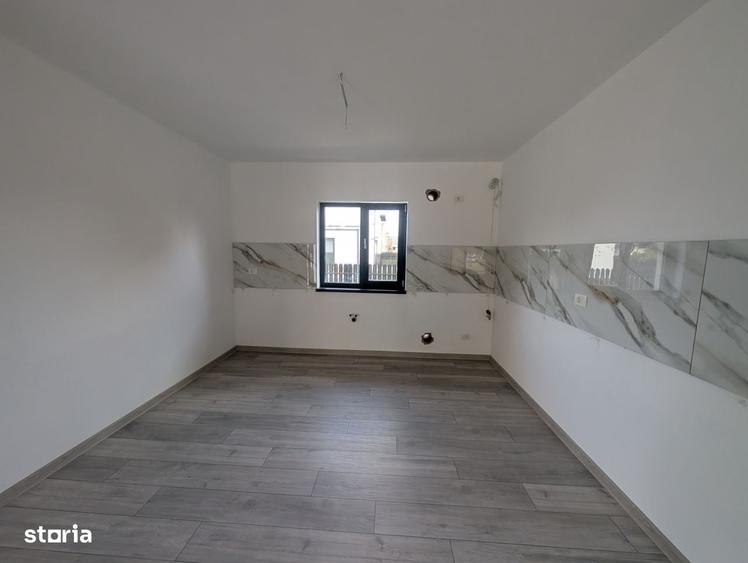Casă cu 4 camere cu Teren 400 Mp în Hemeiuș