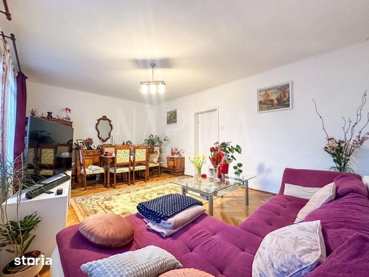 Apartament cu 3 camere decomandat în Plopilor
