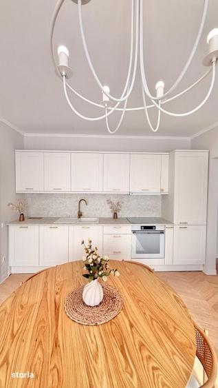 Apartament cu 3 camere semidecomandat în Florești