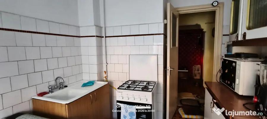 Apartament cu 2 camere decomandat în Sud