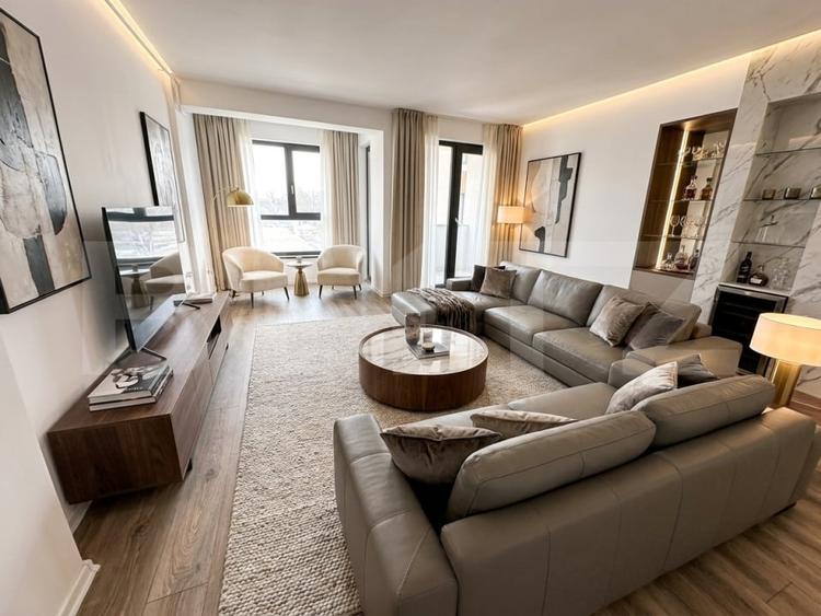 Apartament cu 2 camere, 49 mp, zona Centru - 1