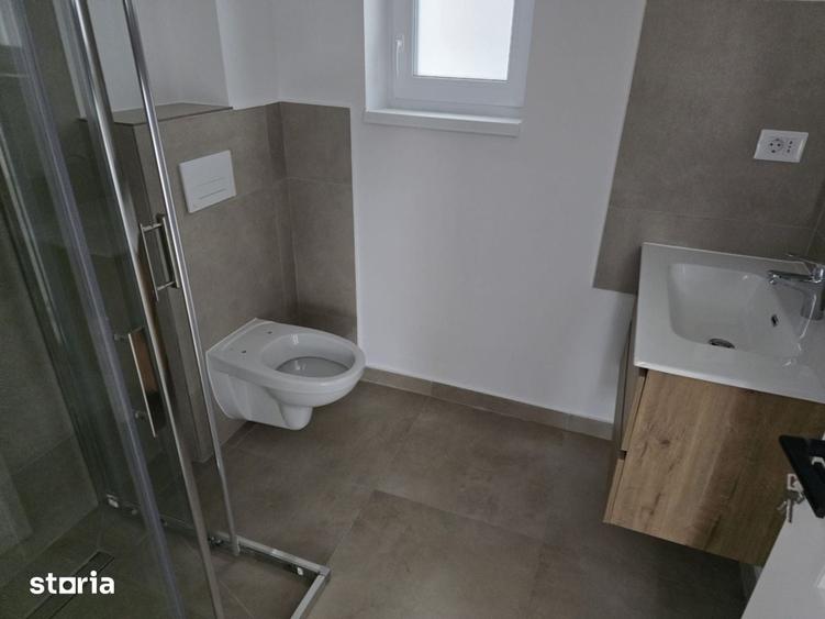 Casă cu 4 camere cu Teren 350 Mp în Mărășești