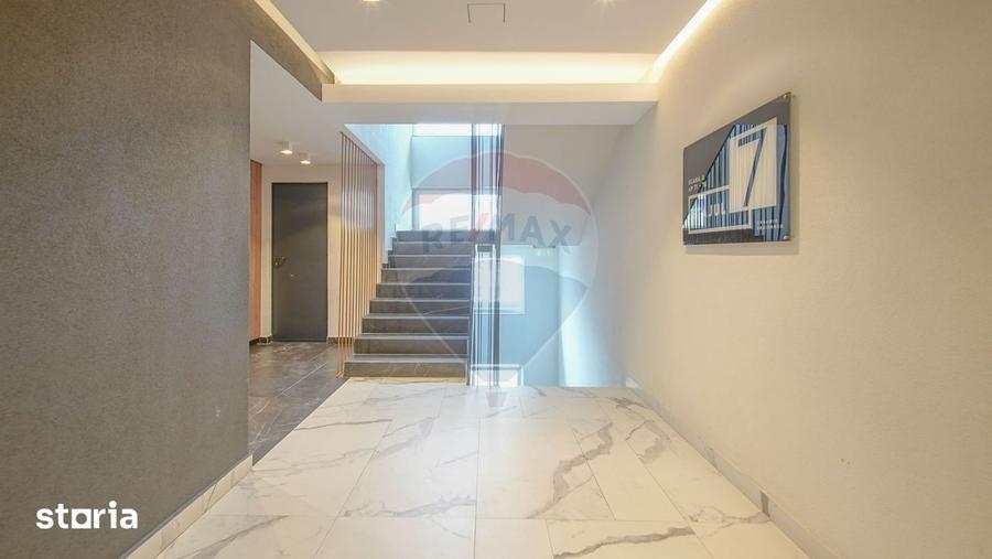 Apartament cu 2 camere decomandat, mobilat în Tractorul